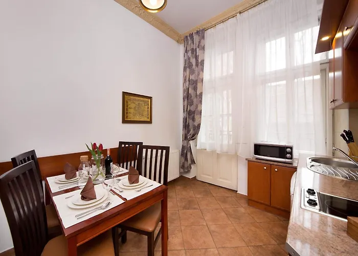 Ventus Rosa Apartments